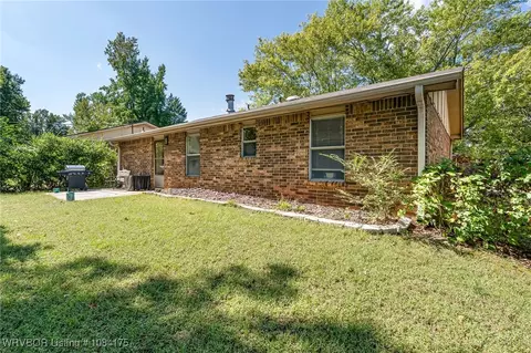 Exterior - 1510 14th Cir, Barling, AR 72923 photo 4 of 7
