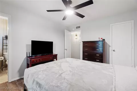 Bedroom - 1510 14th Cir, Barling, AR 72923 photo 2 of 2