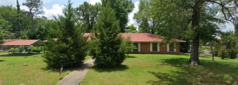 100 8th St, Talihina, OK 74571