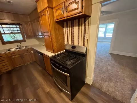 2107 N L St, Fort Smith, AR 72901 photo 13