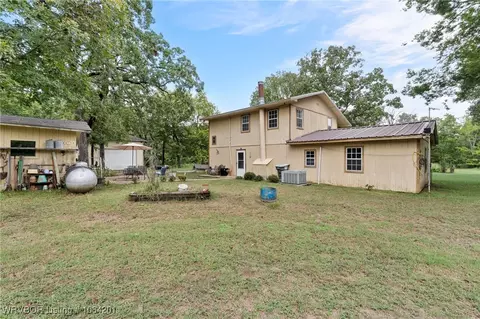 Exterior - 9801 Diamondback Ln, Hackett, AR 72937 photo 7 of 10