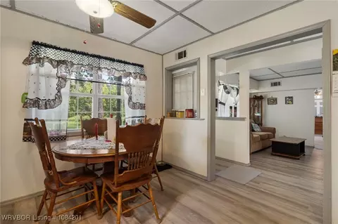 Dining - 9801 Diamondback Ln, Hackett, AR 72937 photo 1 of 1