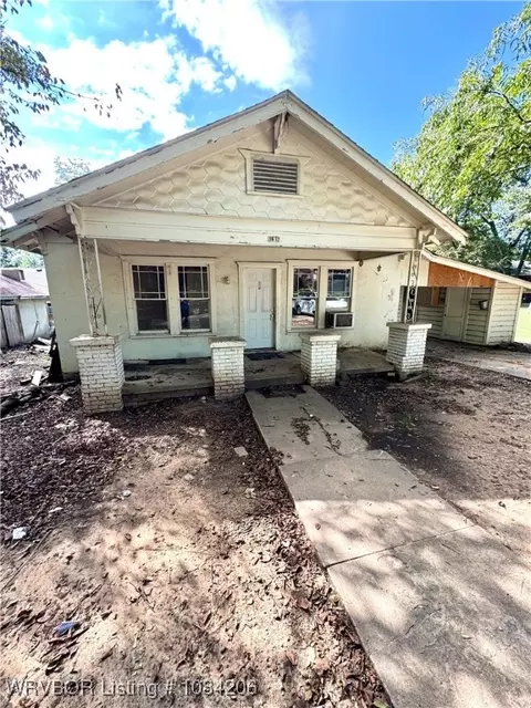 1218 Baldwin St, Van Buren, AR 72956