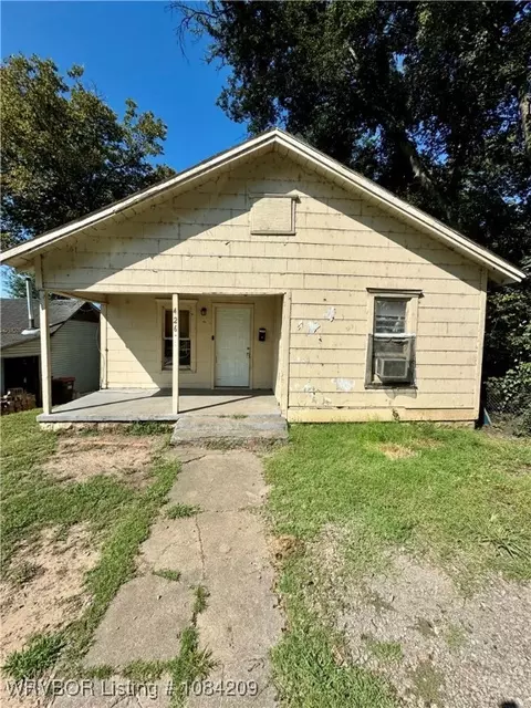 426 S 13th, Van Buren, AR 72956