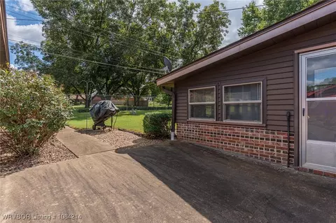 1107 N 4th St, Paris, AR 72855 photo 34