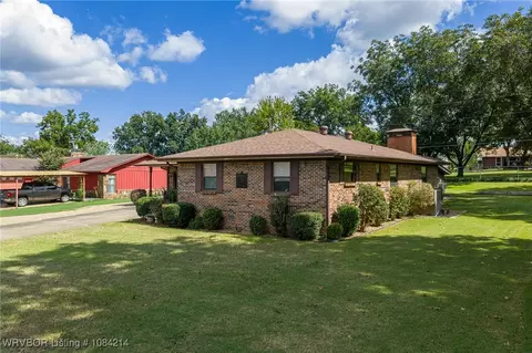 1107 N 4th St, Paris, AR 72855 photo 6