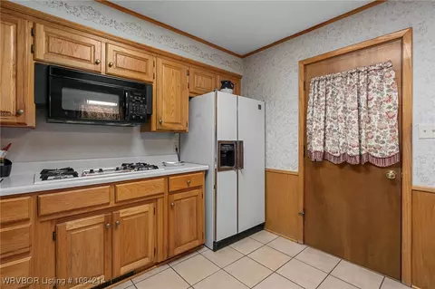 1107 N 4th St, Paris, AR 72855 photo 11