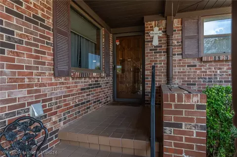1107 N 4th St, Paris, AR 72855 photo 3