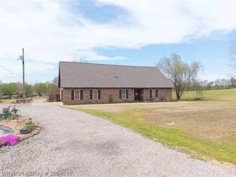 1820 Oak Grove Rd, Van Buren, AR 72956