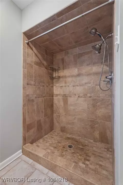 Bath - 4910 S W St, Fort Smith, AR 72903 photo 2 of 4