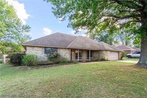 Exterior - 4910 S W St, Fort Smith, AR 72903 photo 3 of 8