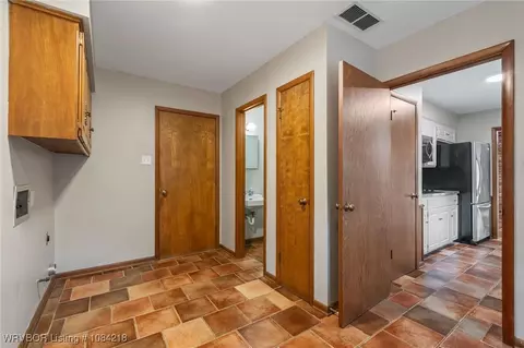 Entry Way - 4910 S W St, Fort Smith, AR 72903 photo 5 of 5