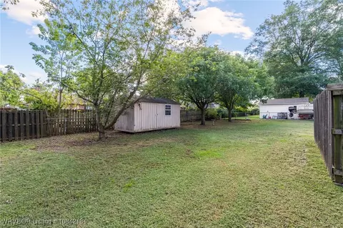 Exterior - 4910 S W St, Fort Smith, AR 72903 photo 8 of 8