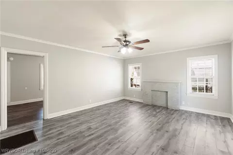 Living - 1449 N 36th St, Fort Smith, AR 72904 photo 2 of 2