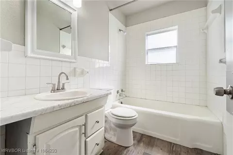 Bath - 1449 N 36th St, Fort Smith, AR 72904 photo 1 of 1