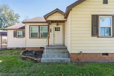 Exterior - 5215 24th St, Fort Smith, AR 72901 photo 3 of 8
