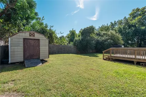 Exterior - 5215 24th St, Fort Smith, AR 72901 photo 6 of 8