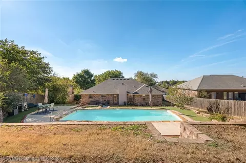 Exterior - 7009 Lookout Dr, Fort Smith, AR 72916 photo 5 of 6