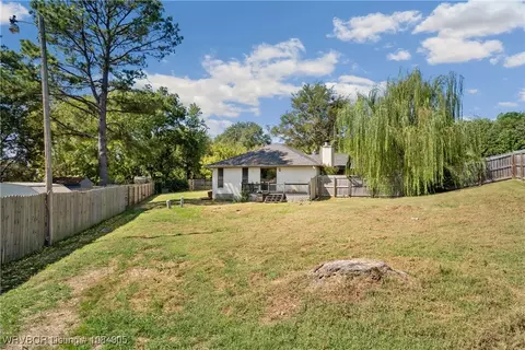 Exterior - 2604 S 65th St, Fort Smith, AR 72903 photo 3 of 3