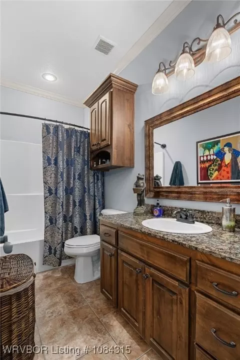 Bath - 1707 Crystal Ct, Fort Smith, AR 72916 photo 3 of 3