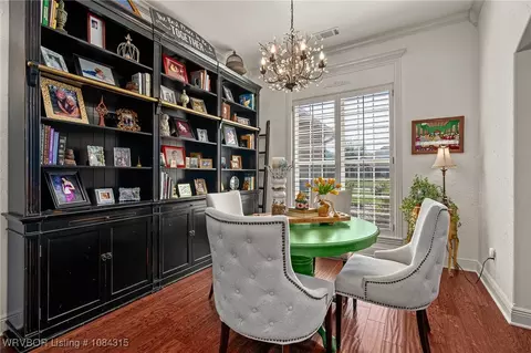 Dining - 1707 Crystal Ct, Fort Smith, AR 72916 photo 2 of 3