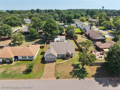 View/Area - 9901 Kingsley Pl, Fort Smith, AR 72908 photo 3 of 6