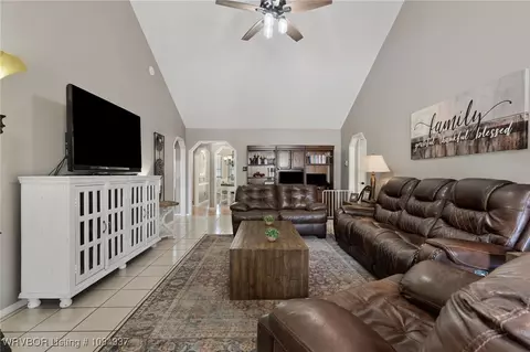 Living - 9901 Kingsley Pl, Fort Smith, AR 72908 photo 1 of 3