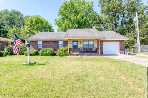 1409 S Highway 96, Lavaca, AR 72941