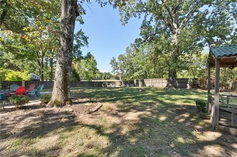 Exterior - 10101 Foxboro Rd, Fort Smith, AR 72903 photo 9 of 11