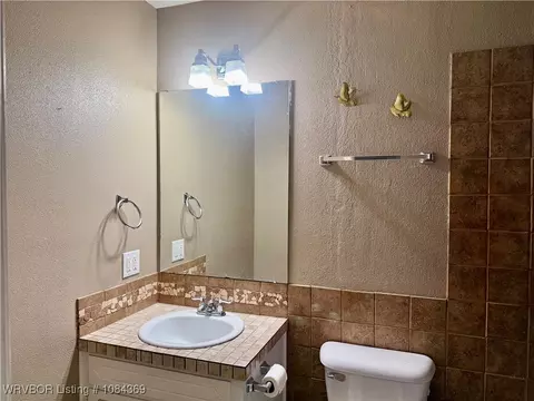 Bath - 510 Darlene Dr, Mansfield, AR 72944 photo 1 of 2