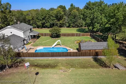Exterior - 1721 Armistead Rd, Fort Smith, AR 72916 photo 10 of 11