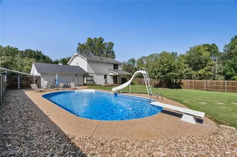 Exterior - 1721 Armistead Rd, Fort Smith, AR 72916 photo 5 of 11