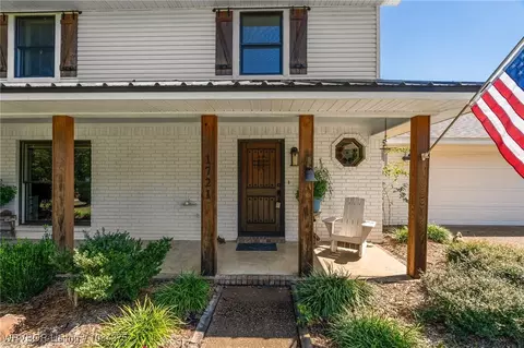Exterior - 1721 Armistead Rd, Fort Smith, AR 72916 photo 3 of 11