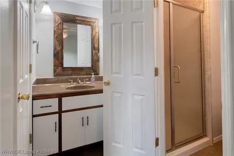 Bath - 9100 Timberlyn Way, Fort Smith, AR 72903 photo 3 of 4