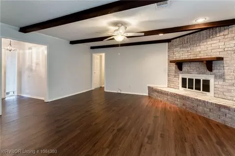 Living - 9100 Timberlyn Way, Fort Smith, AR 72903 photo 3 of 3