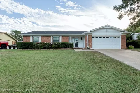 Exterior - 9100 Timberlyn Way, Fort Smith, AR 72903 photo 2 of 9