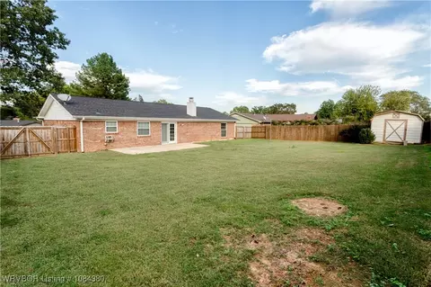 Exterior - 9100 Timberlyn Way, Fort Smith, AR 72903 photo 7 of 9
