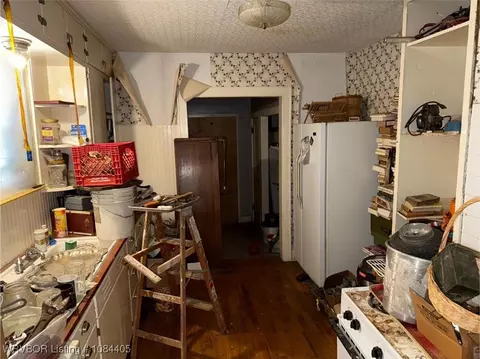 Entry Way - 2035 S L St, Fort Smith, AR 72901 photo 1 of 1