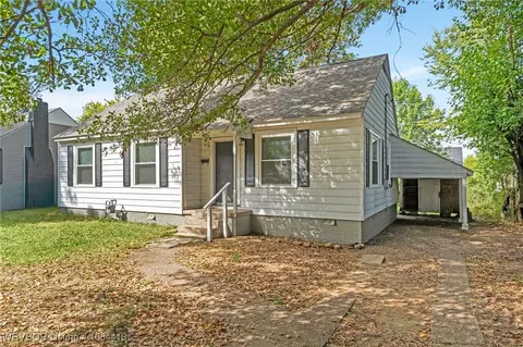 3809 Macarthur Dr, Fort Smith, AR 72904 photo 4