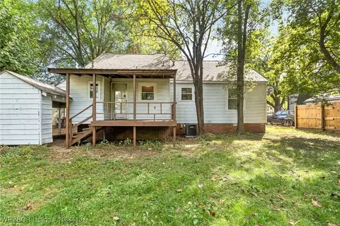 3809 Macarthur Dr, Fort Smith, AR 72904 photo 8