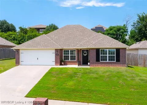 2325 Amy Ln, Van Buren, AR 72956