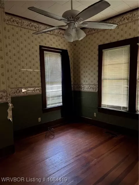 Bedroom - 111 Grober St, Paris, AR 72855 photo 2 of 2