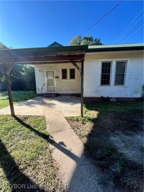 Exterior - 111 Grober St, Paris, AR 72855 photo 3 of 9