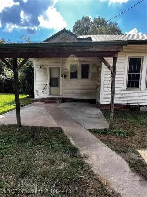 Exterior - 111 Grober St, Paris, AR 72855 photo 4 of 9