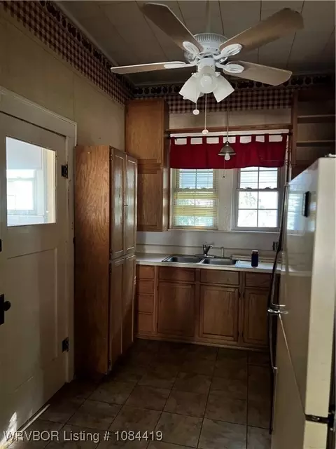 Kitchen - 111 Grober St, Paris, AR 72855 photo 1 of 2
