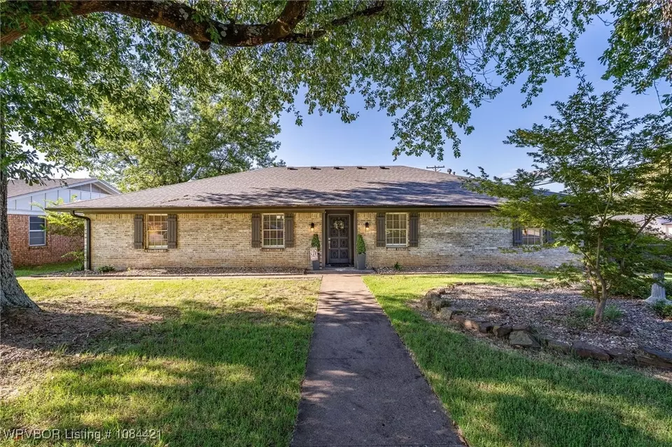 Exterior - 3725 Hendricks Cir, Fort Smith, AR 72903 photo 1 of 9