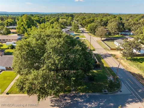 View/Area - 3725 Hendricks Cir, Fort Smith, AR 72903 photo 1 of 7