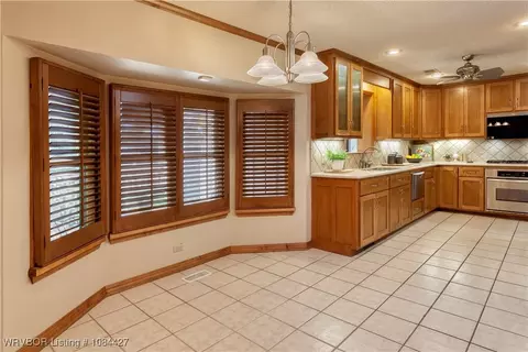 8909 Copper Oaks Ln, Fort Smith, AR 72903 photo 16