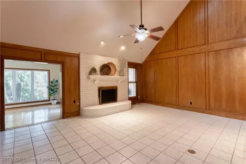8909 Copper Oaks Ln, Fort Smith, AR 72903 photo 4