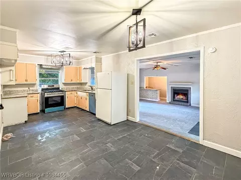 Kitchen - 1620 S 29th St, Fort Smith, AR 72901 photo 1 of 3